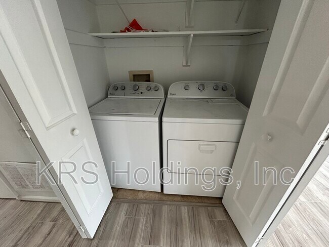 Building Photo - 1760 Turquoise Ct