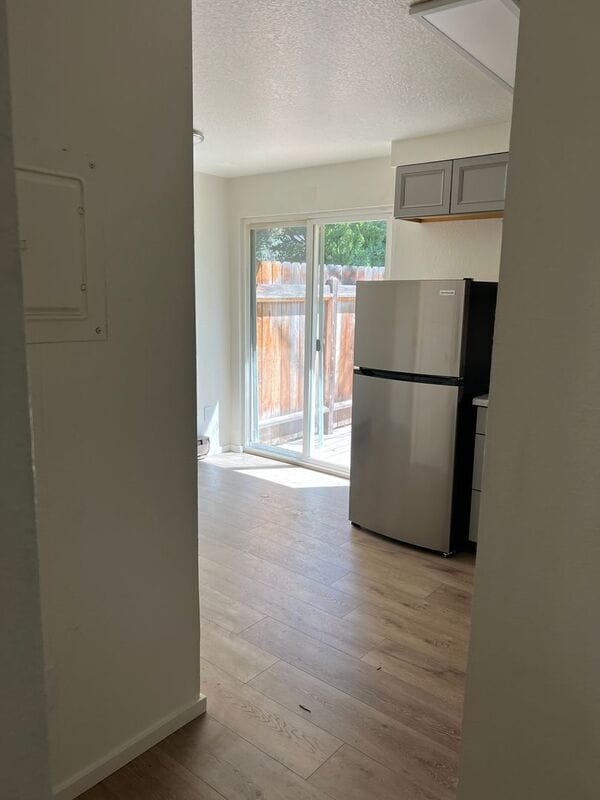 Building Photo - 1760 S Barlow Ln