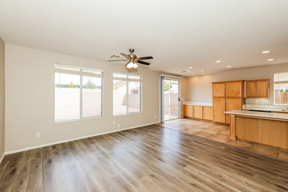 Building Photo - 1004 Clearwater River Ave