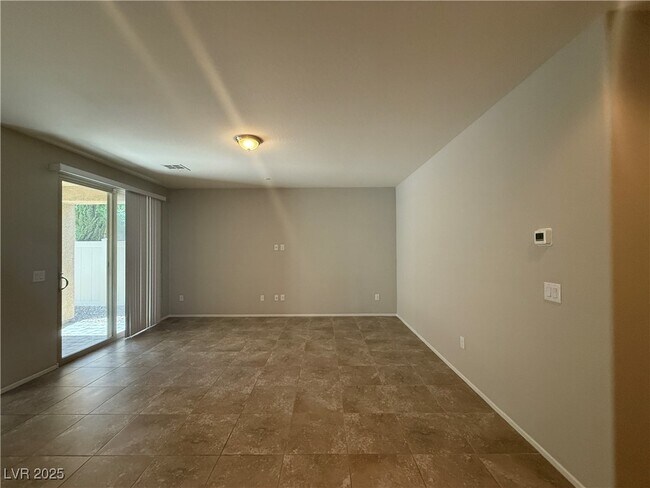 Building Photo - 6137 Scarlet Leaf St