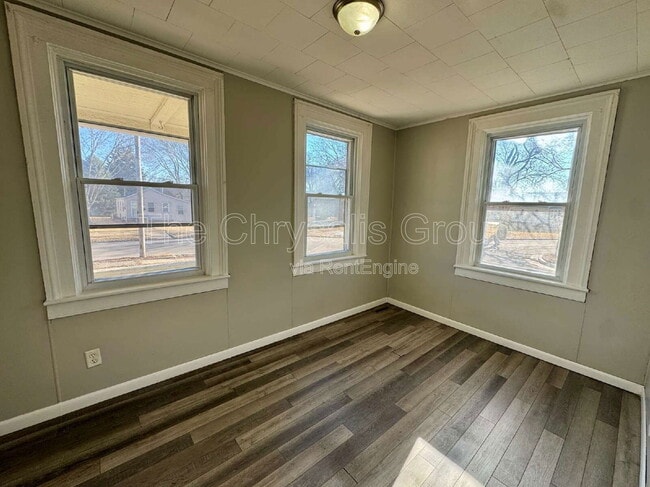 Building Photo - 1280 Phelps St