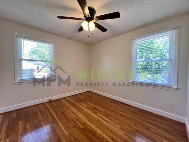 Building Photo - 3836 Davies Dr