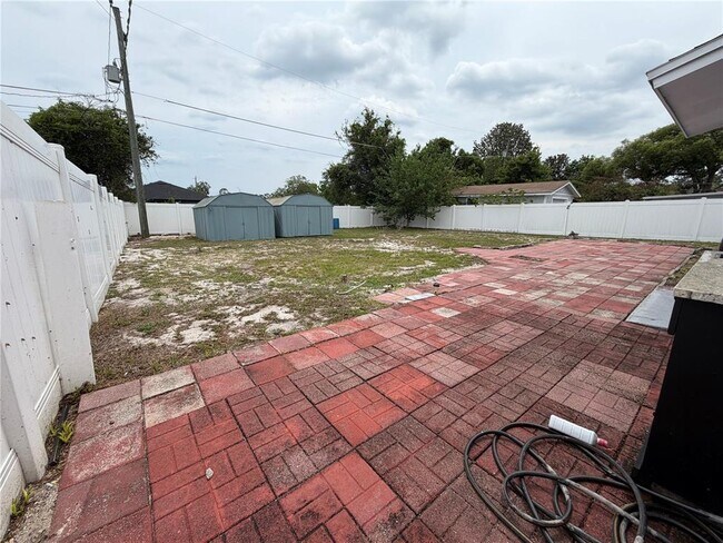 Building Photo - 1767 Valencia Ave