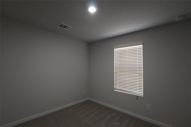Building Photo - 7807 Alset Dr