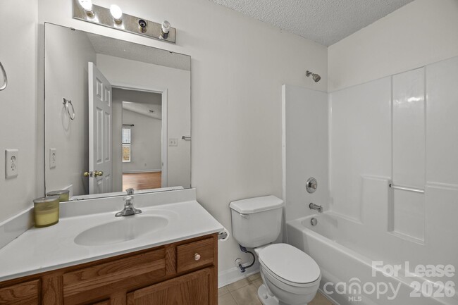 Building Photo - 2011 Chadwell Ct