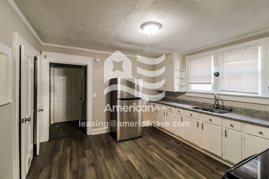 Building Photo - 1089 Edna Pl