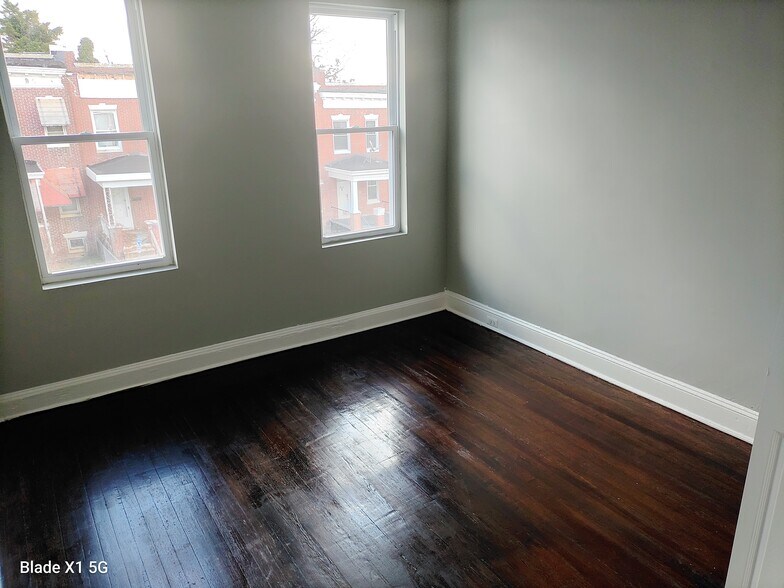 Building Photo - 622 Linnard St
