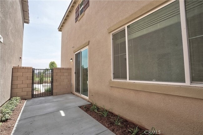 Building Photo - 136 Trellis Ct