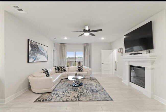 Building Photo - 6804 Westview Dr