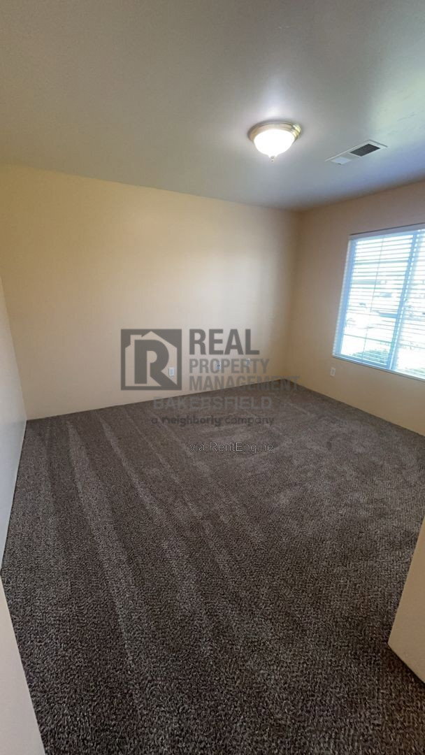 Building Photo - 9913 Pavilion Dr