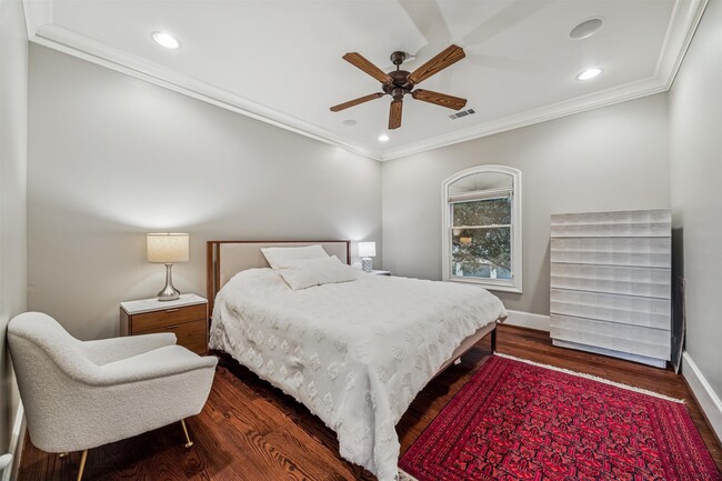 Building Photo - 170 Plantation Rd