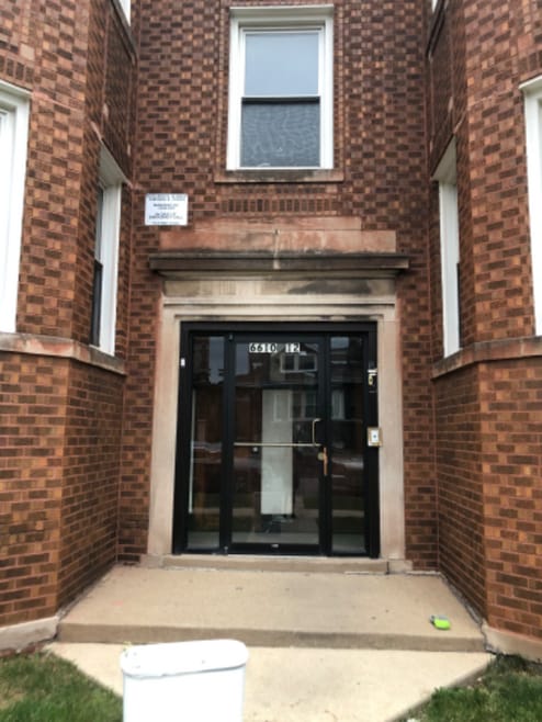 Building Photo - 6612 S Albany Ave