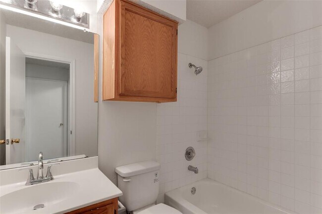 Building Photo - 8313 Columbia Falls Dr