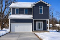 Building Photo - 3455 La Salle Dr