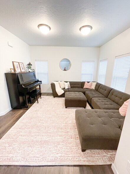 Building Photo - 5179 N Marble Fox Way