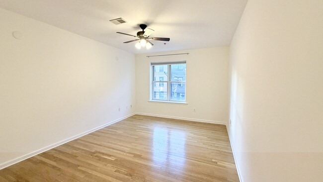 Building Photo - 77 Jefferson St