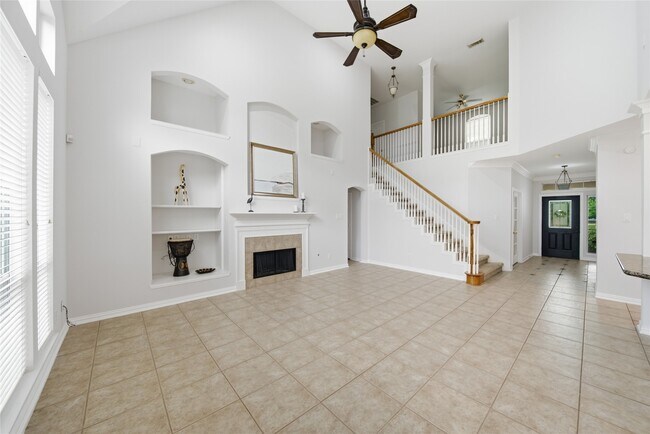Building Photo - 5531 Cranston Ct