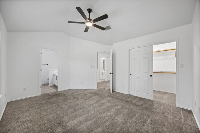 Building Photo - 4501 Whispering Valley Dr