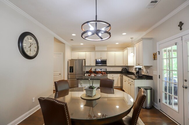 Building Photo - 2603 Waites Dr