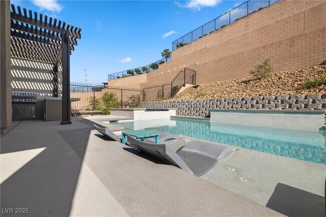Building Photo - 6243 Carol Butte Ct