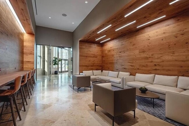 Building Photo - 99 Hudson St