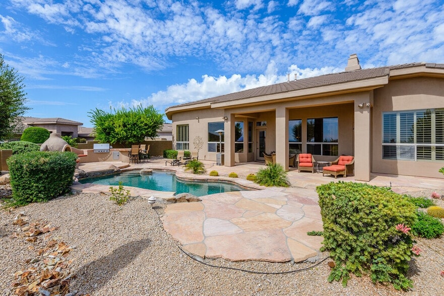 Building Photo - 14705 Canyoncrest Ct