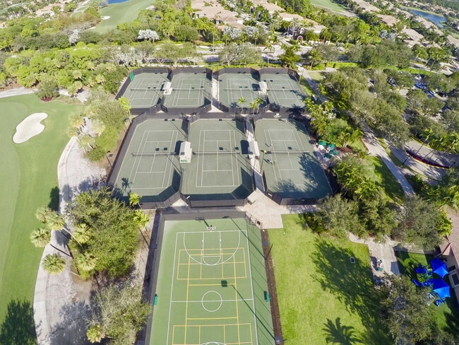 Building Photo - 353 Chambord Terrace