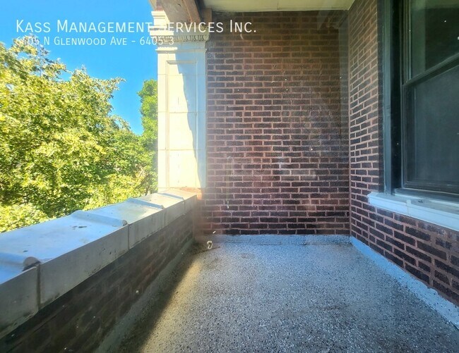 Building Photo - 6405 N Glenwood Ave