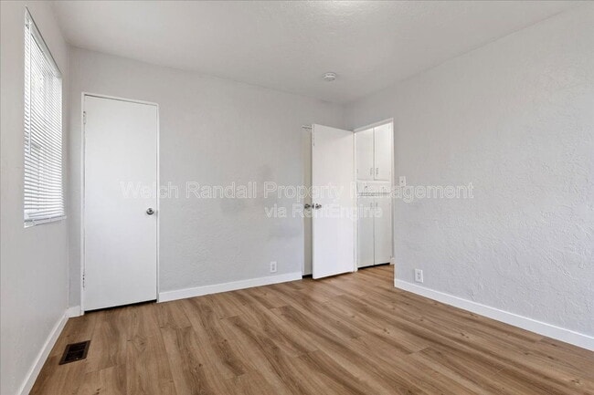 Building Photo - 2324 S 900 E