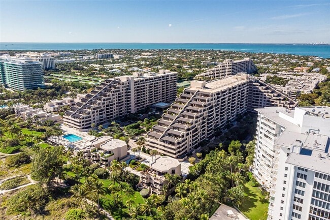 Building Photo - 201 Crandon Blvd