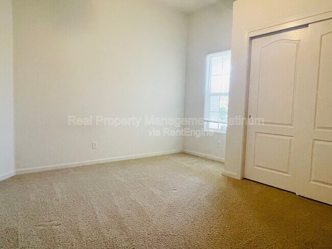 Building Photo - 2450 Magill Ave