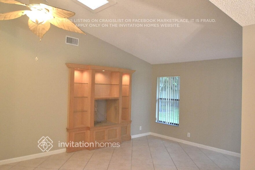 Building Photo - 39 Forest Cir