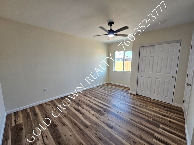 Building Photo - 1070 W Euclid Ave