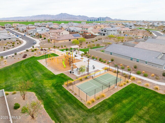 Building Photo - 6810 W Pedro Ln