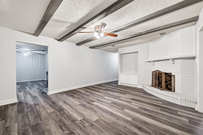 Building Photo - 11411 Hornbrook Dr