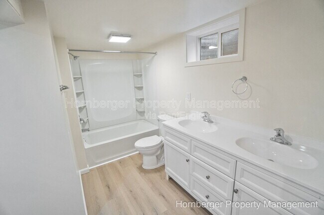 Building Photo - 5126 W Princeton Pl