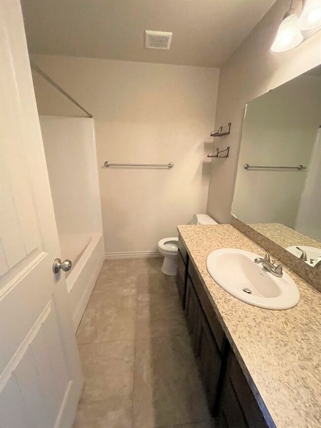 Building Photo - 3 Weeks Rent Free with June Move In! Beaut...