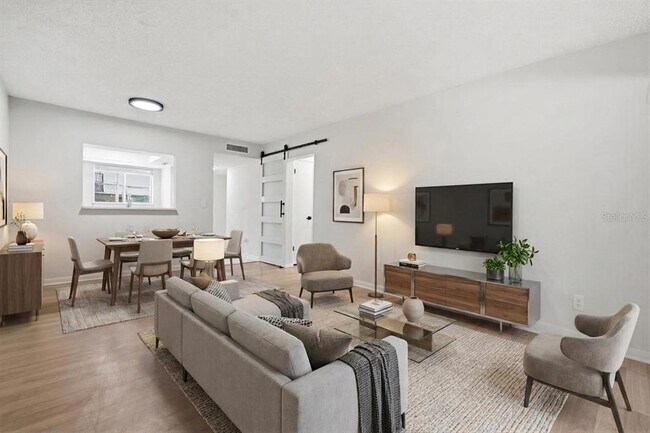 Building Photo - 6314 Newtown Cir