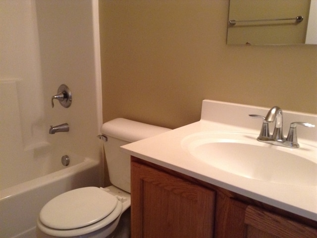 Building Photo - 599 Mitchell Way Ct