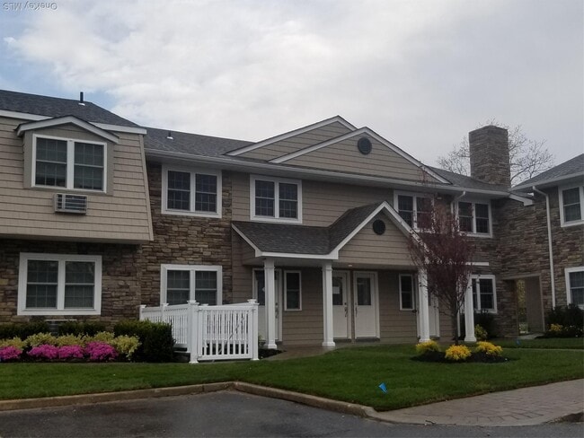 Primary Photo - 100 Terrace Rd