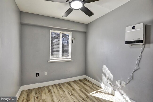 Building Photo - 63 Town Pines Ct