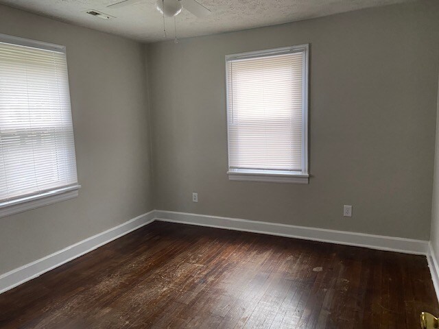 Building Photo - 630 Crestland Ave