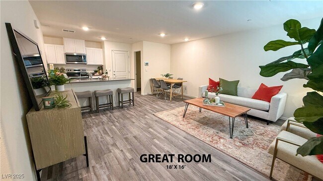 Building Photo - 4989 Fern Mesa Ave