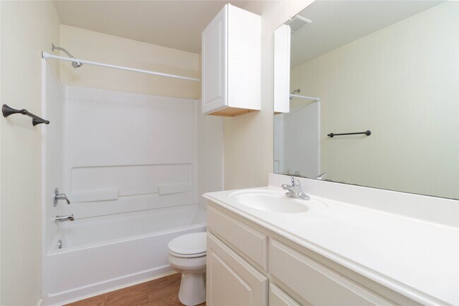 Building Photo - 4215 Medina River Loop