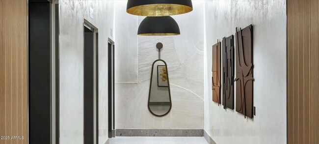 Building Photo - 817 N 6th St