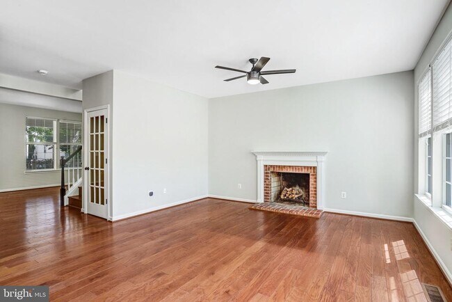 Building Photo - 42985 Chesterton St