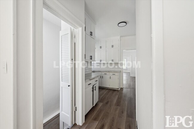 Building Photo - 3617 Homewood Ave