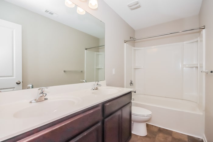 Building Photo - 1402 Kent Downs Ave SW