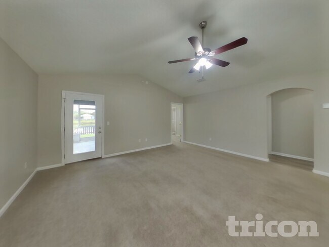 Building Photo - 1940 Hunters Trace Cir