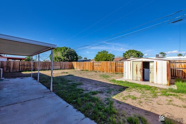 Building Photo - 1314 E 23rd Pl